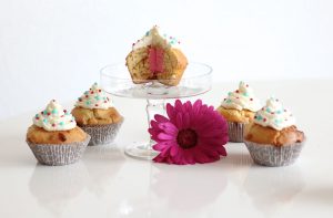 Gender Reveal Cupcakes mit Füllung