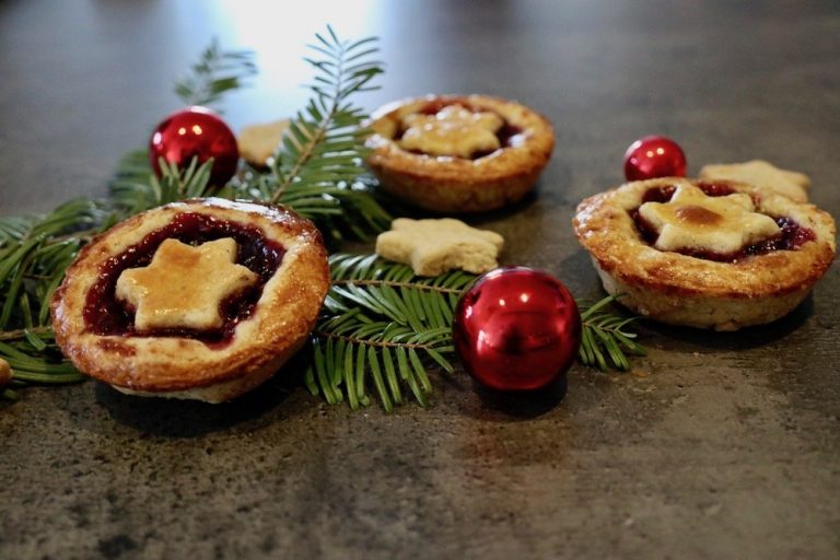 Mini Linzer Torte | Rezept für kleine Linzer Törtchen