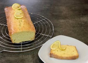 Einfacher Zitronenkuchen Rezept saftig und lecker
