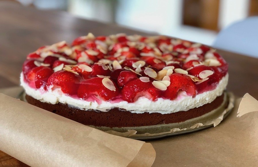 Erdbeer-Schoko-Kuchen mit Pudding Rezept Erdbeerkuchen